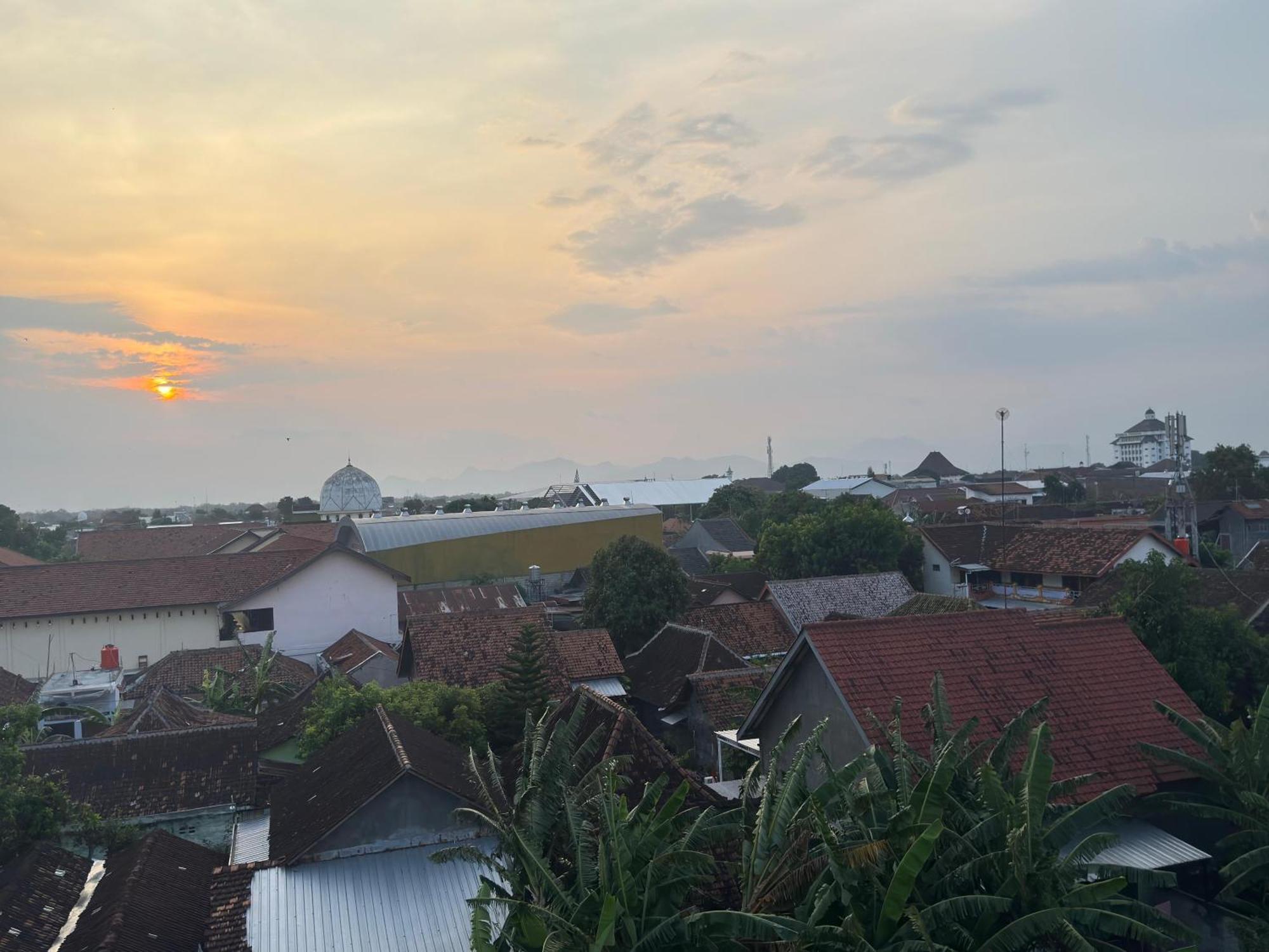 Han Gang Syariah Ponorogo Bagian luar foto