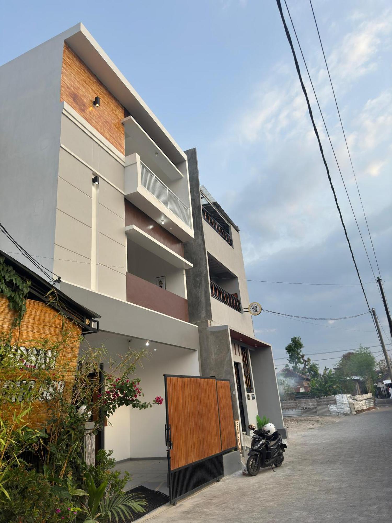 Han Gang Syariah Ponorogo Bagian luar foto